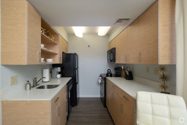 2 BR, 2 BA - 740 SF - Kitchen