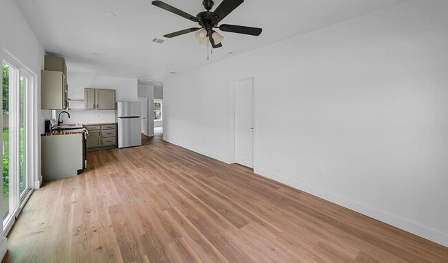 Photo - Well-maintained 4BD/2BA - Available in May!