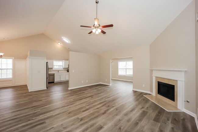 Photo - 4689 Knight's Bridge Ct