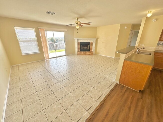 Photo - NEW IN MANAGEMENT - AVAILABLE NOW!