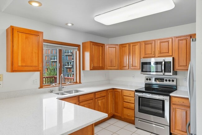 Photo - 11-11 Redtail Ct Unit 10