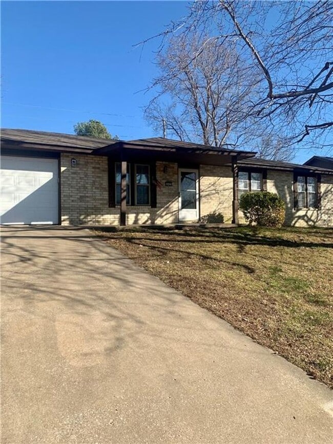 Photo - Charming Home with Open Kitchen, Fireplace & 2-Car Garage