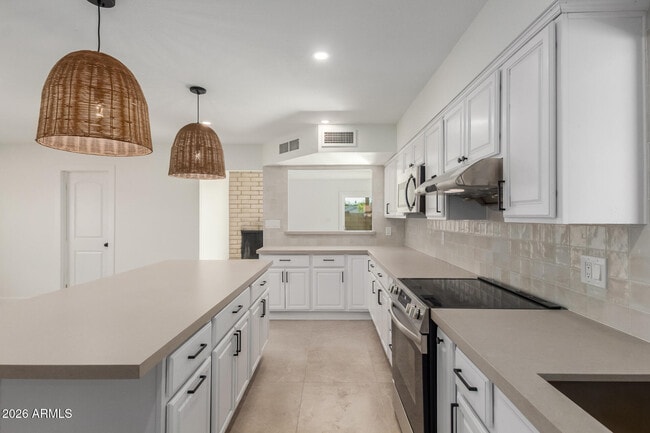 Photo - 1103 E Palmcroft Dr