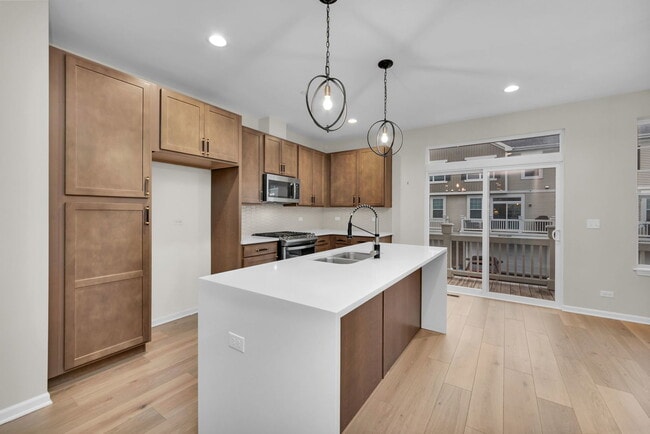 Photo - 30W136 Wheeler Cir