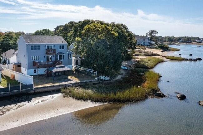 Photo - 22 Cove St