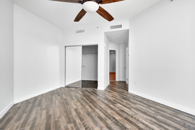 Photo - 231 Riverside Dr Unit 2503