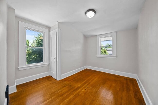 Photo - 3125 East Ave