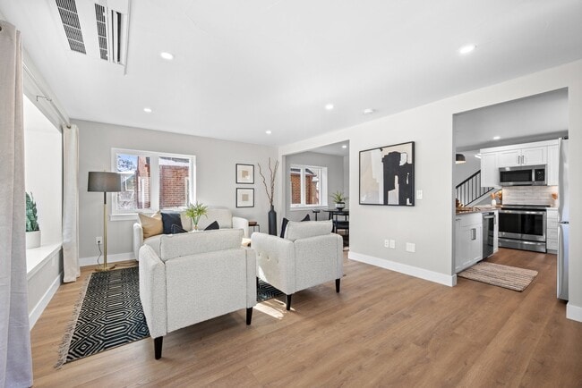 Photo - 1112 Miller Pl