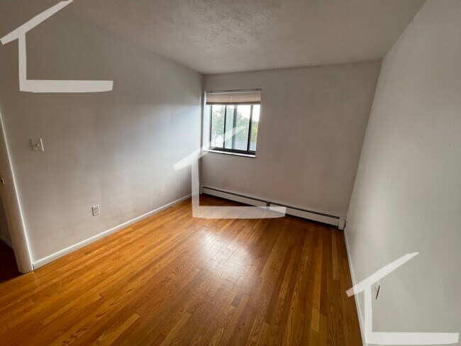 Photo - 30 Allston St Unidad 34