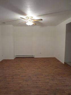 Building Photo - 126 N Lake Ave Rental