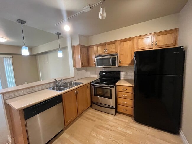 Photo - Wonderful Condo Located In Downtown Fairhaven Unit 408