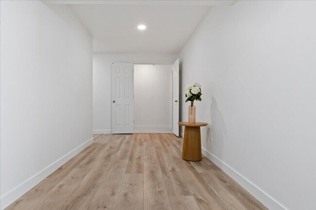 Photo - Gorgeous 5 Bedroom Home in Saratoga Springs!