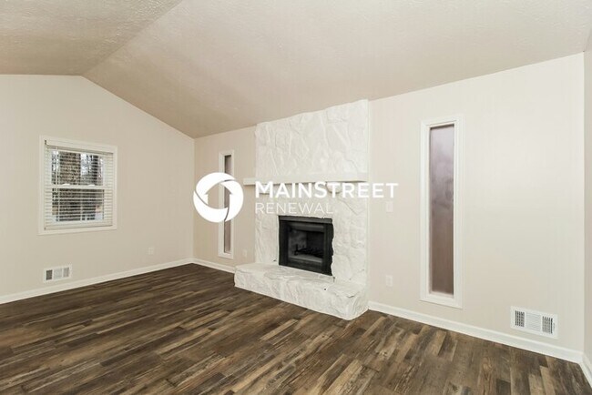 Photo - 4 Bedroom Pet-Friendly Home in DOUGLASVILLE, GA with Main Street Renewal