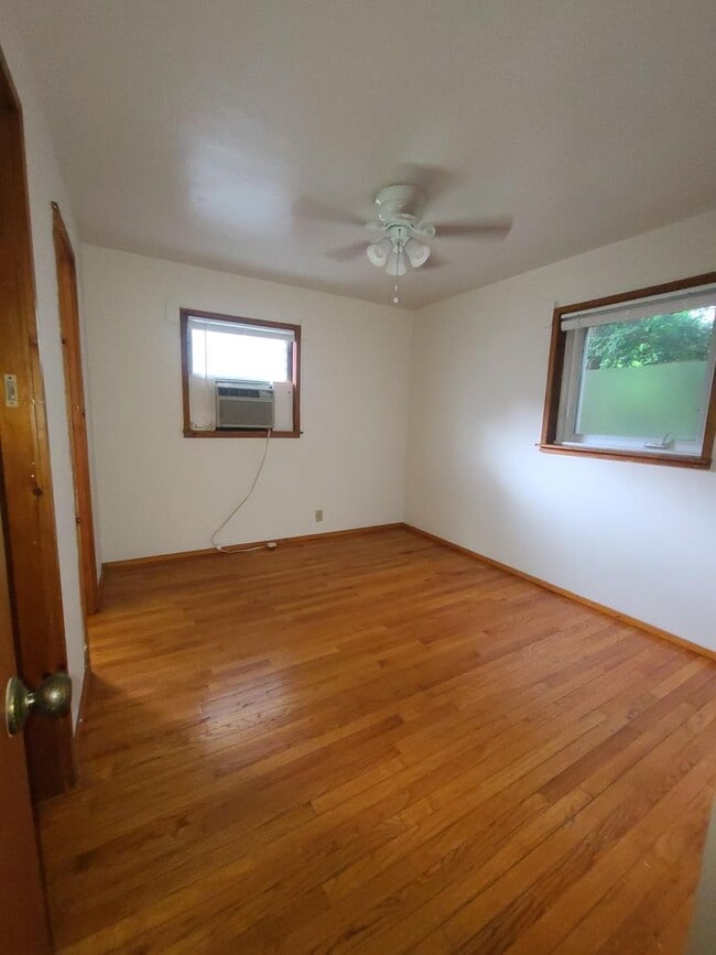 Photo - 913 W Church St