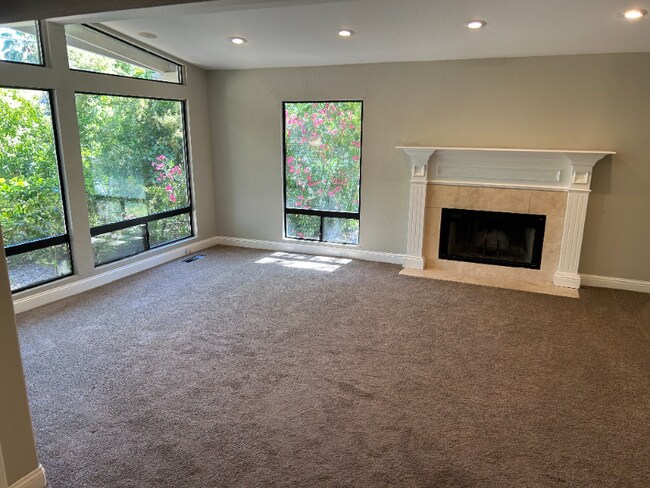 Photo - 229 Grover Ln Casa