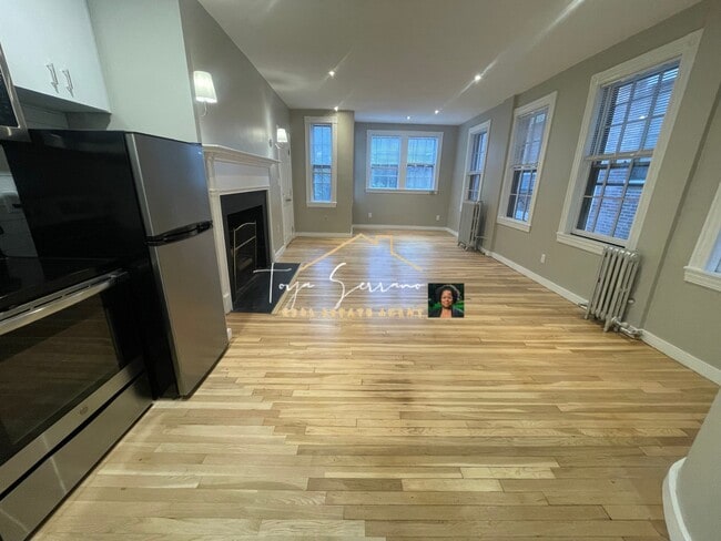 Photo - 82 Phillips St Unit 2