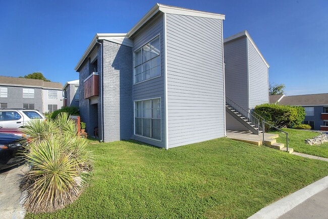 Windbury Apartments