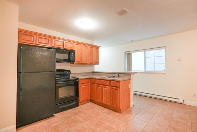 Photo - 121 N High St Apartment Unit 1B