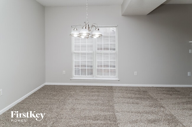 3122 Edmonton Pl