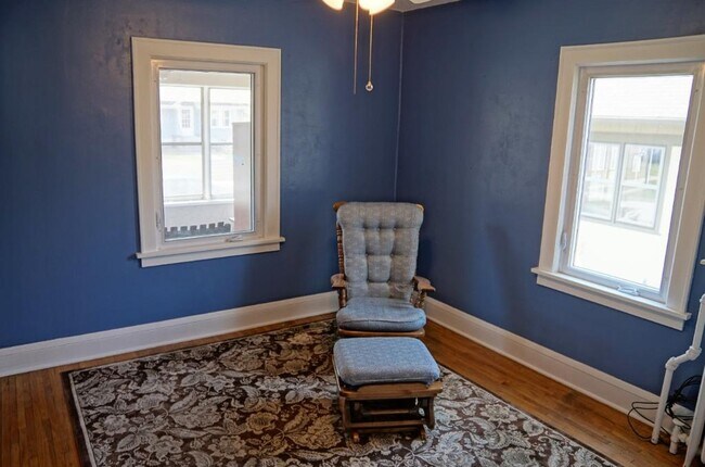 2095 Wellesley Ave Unit 1