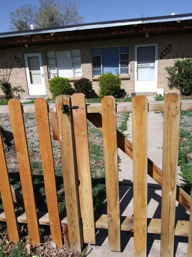 Front - 1927 S Elati St Unit 1927