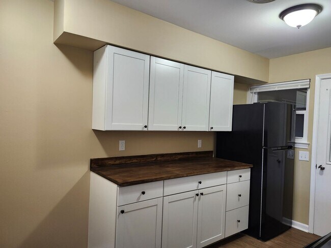 Photo - 827 Darryl Ln Unit 1