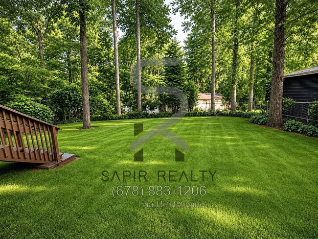 Photo - 225 Glenrose Cir SW