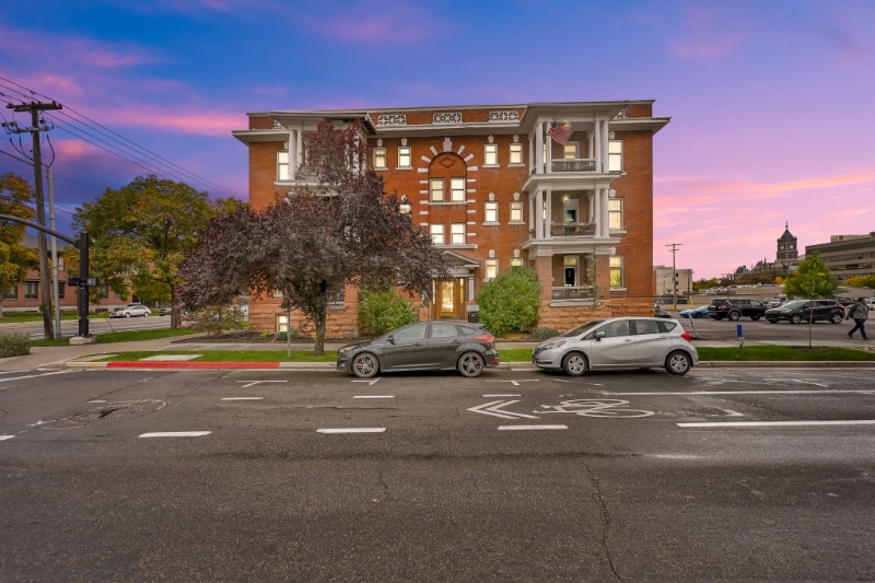 Photo - 276 E Broadway