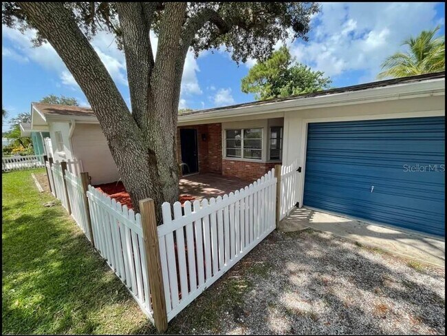 Photo - 5638 Nutmeg Ave