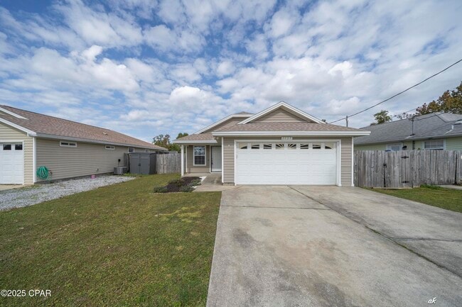 Photo - 3127 Douglas Rd