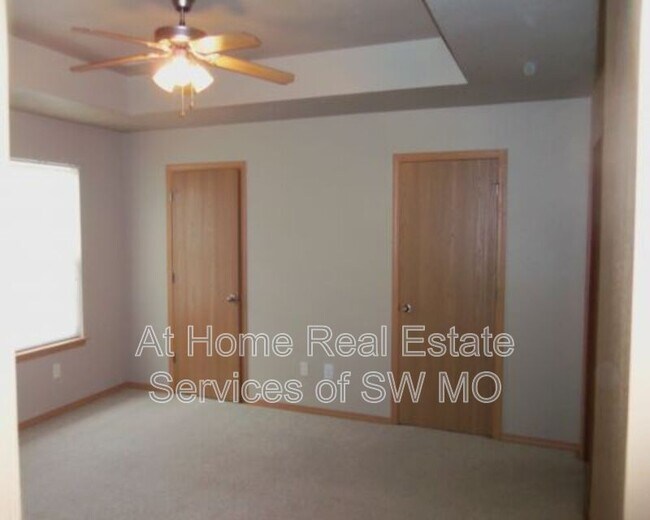 Photo - 631 S Landen Ave