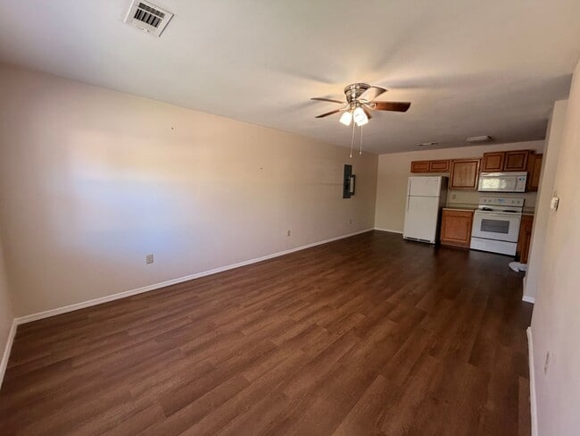 Photo - 408 NE 7th St Unit Apt 1