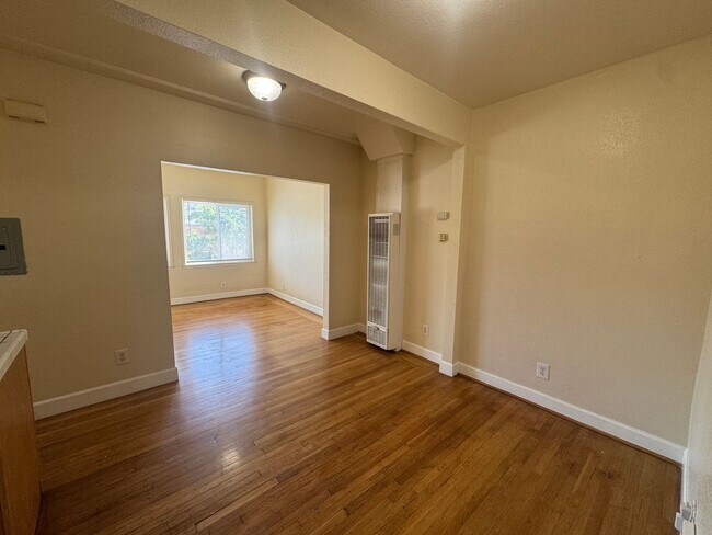 Photo - A Bright Sunny 1 bedroom, with Hardwood Floors Unit 55