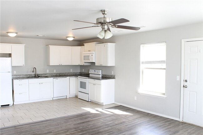 Photo - 5007 SW Fieldstone Blvd