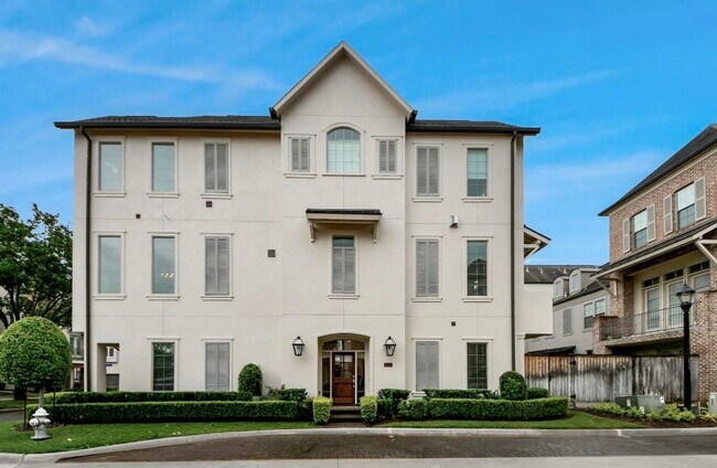 Photo - 15623 Broad St