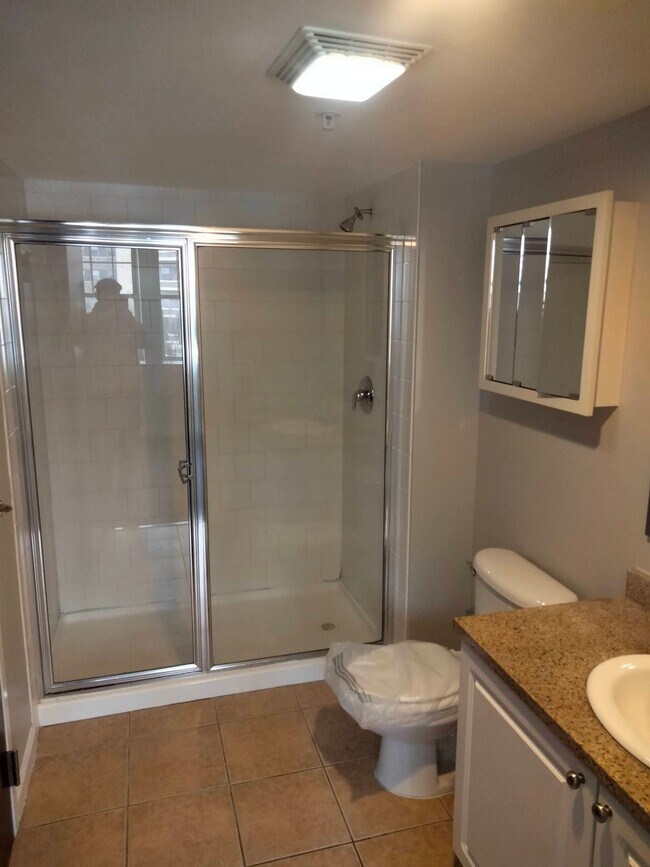 Photo - 210 Farmington Ave Unit 215