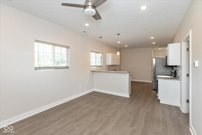 Cocina - 227 N Hamilton Ave