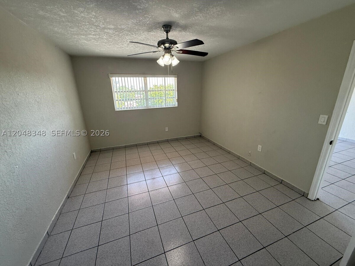Photo - 17101 NW 57th Ave Unit 305