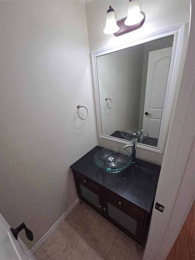 Photo - 3117 Fairdale Oaks E Unidad A