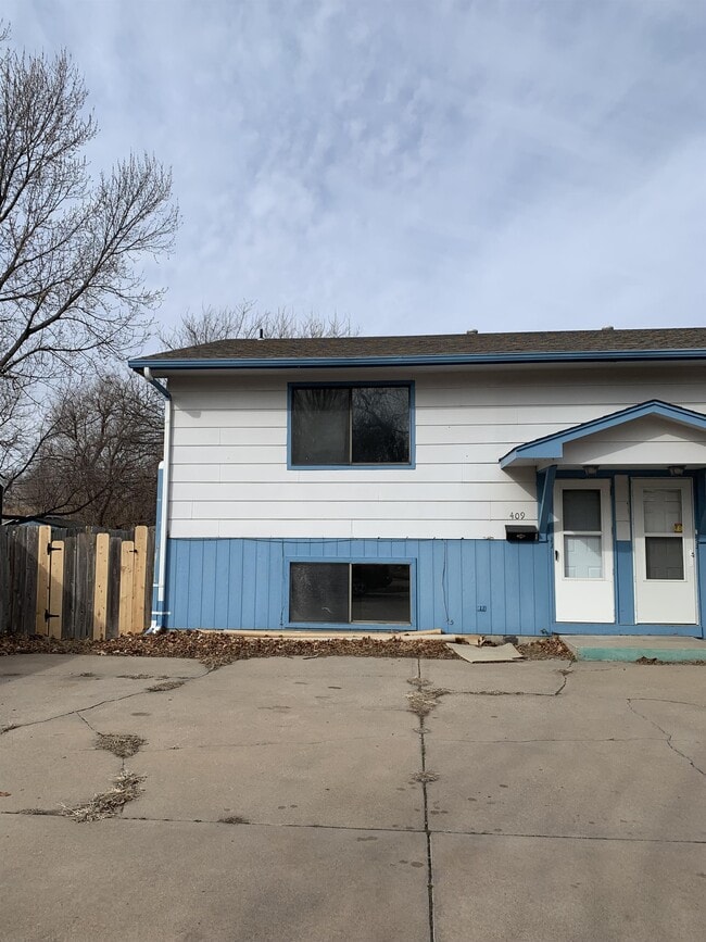 Photo - 409 S Mt Carmel St