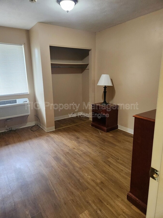 Photo - 1913 Cedar Dr Apartment Unit 2