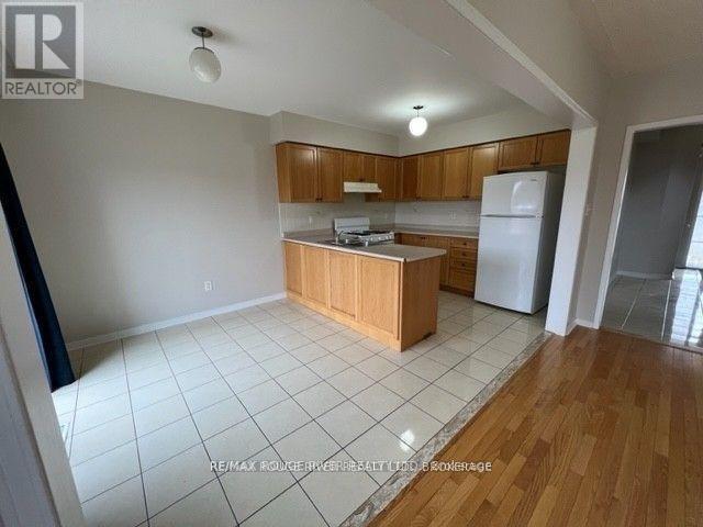 Photo - 32 Puttingedge Dr