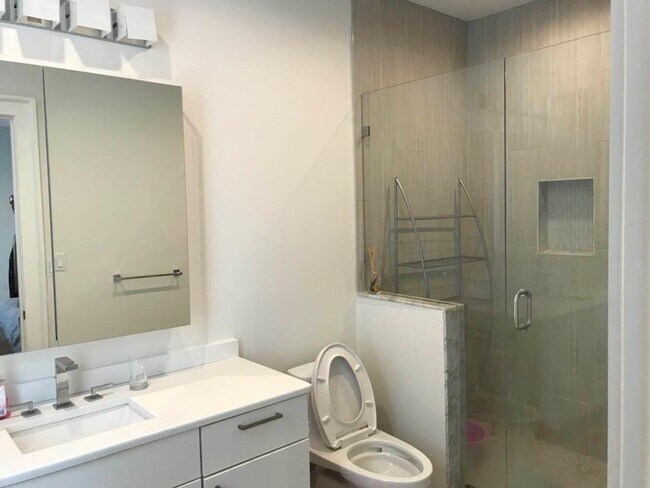 Photo - 174 Gold St Unit 2-bed 2.5bath