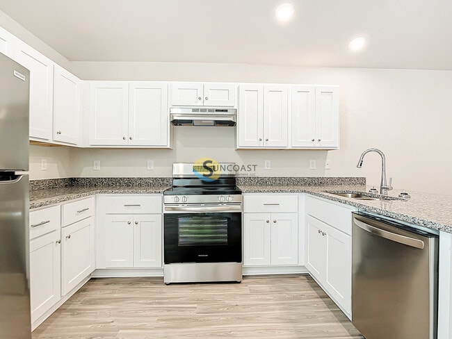 Photo - 11048 Reims Ave