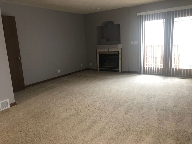 Photo - Beautiful 3 bed townhouse!