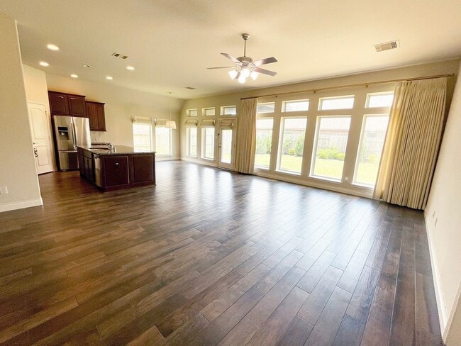 Photo - 2302 Lost Bridge Ln