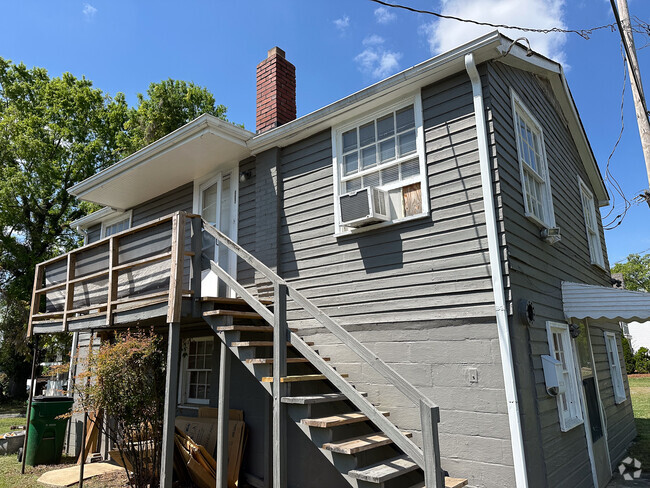 Building Photo - 5328 Lantana Ave Rental