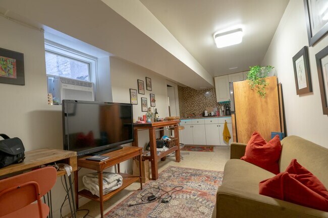 Photo - 6958 64th St Unidad 1