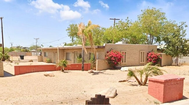 Photo - 1332 N Miller Rd Unit A