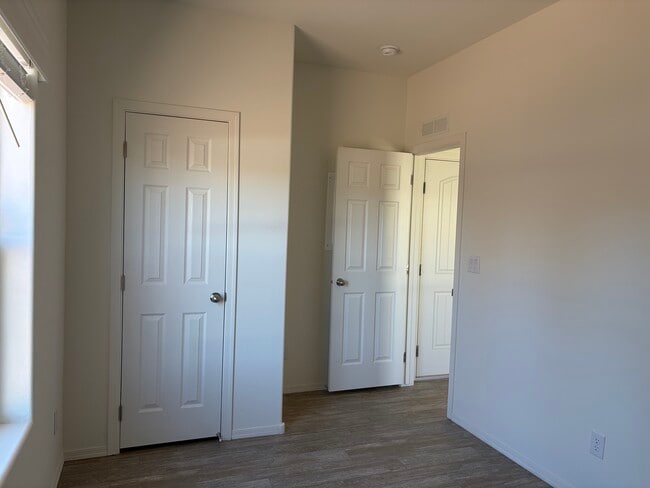 Photo - 2000 E Frontier Ave